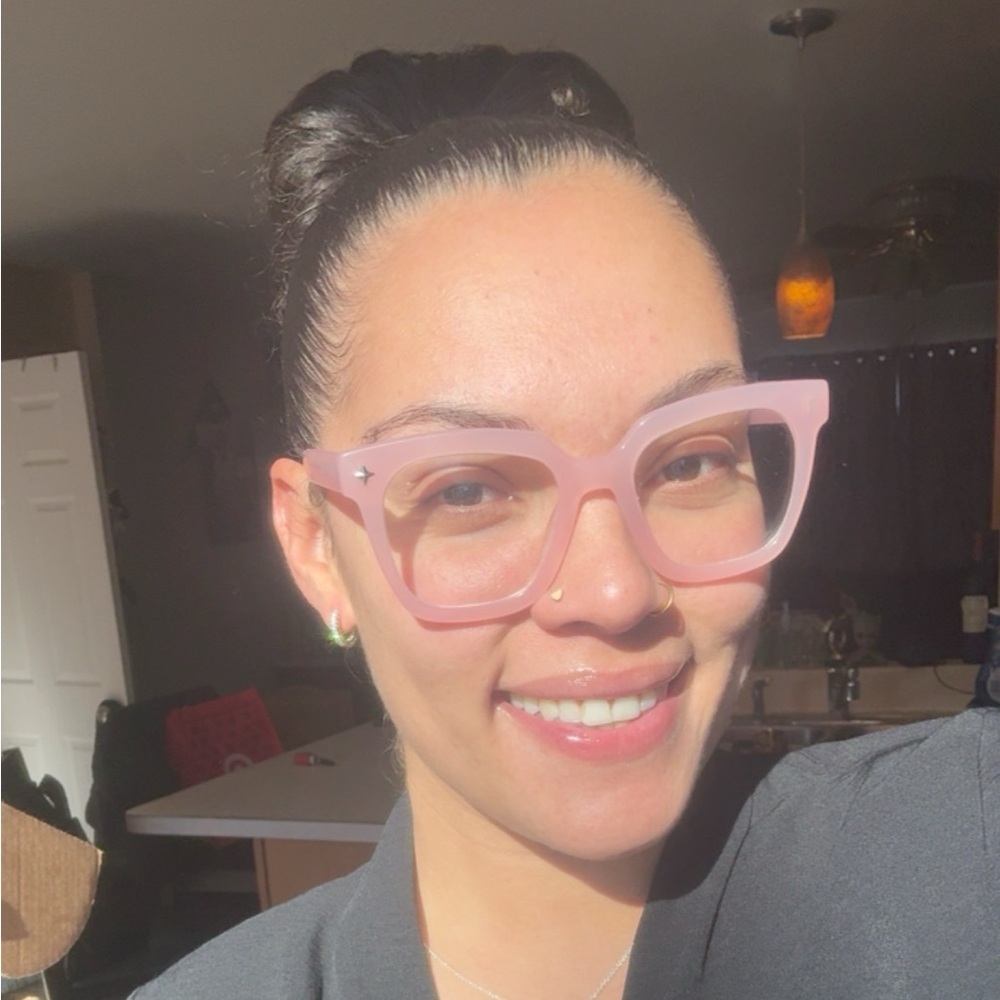 Meet your Posher, Alyssa